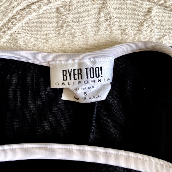 Like-New Vintage 90s Black Dress - Picture 6 of 7